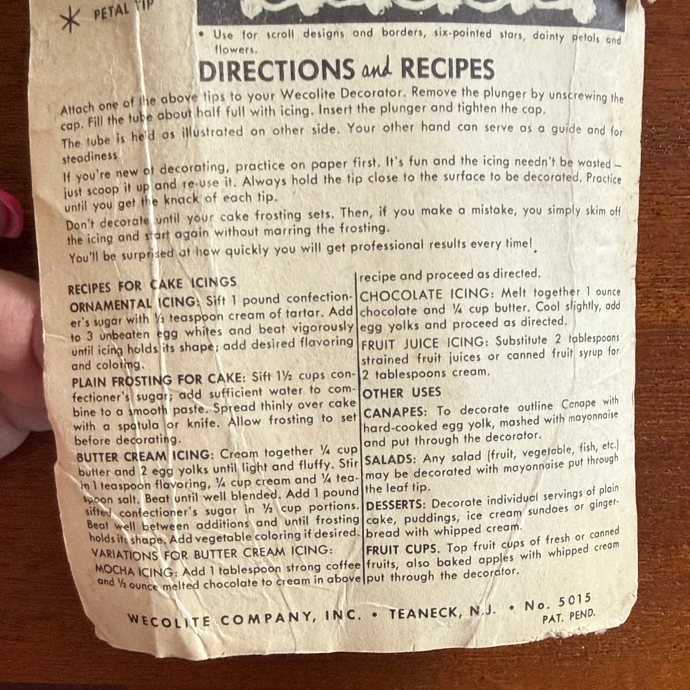 vintage Cake & Pastry Decorator - Brown and Pink